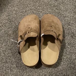 Brown American Eagle Platform Clog